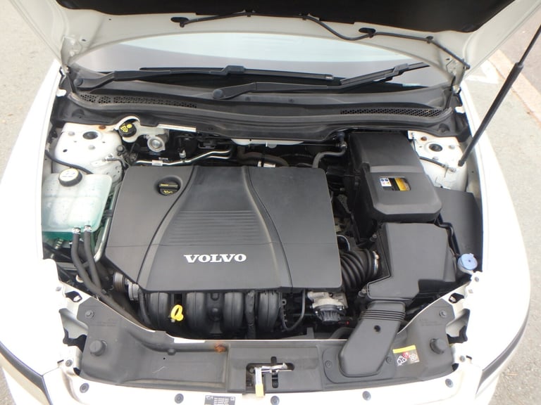 2012 Volvo V50 SE Lux 2.0cc Automatic Estate (Classic) Only 17571 Miles  Petrol Automatic