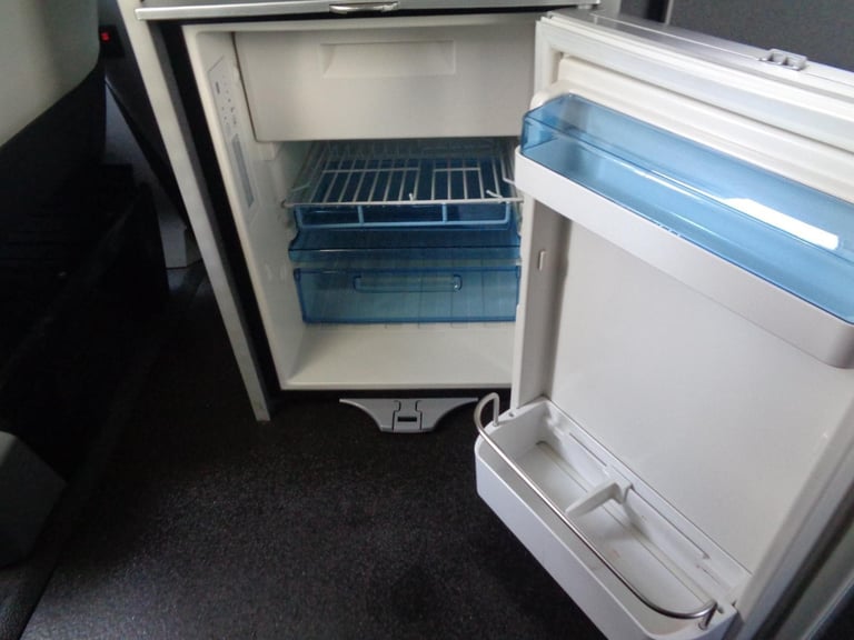 Volkswagen Transporter VW  2+2 Berth (Big Wave Campers Conversion) 2013/62