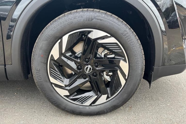 2025 Nissan Qashqai 1.5 E-Power N-Connecta [Glass Roof] 5dr Auto Automatic Hatchback Hybrid Autom...