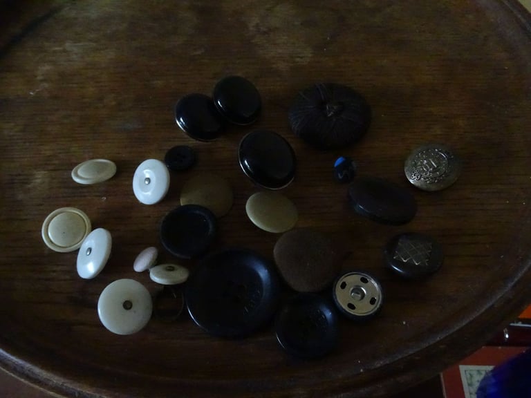Vintage Buttons - various 1940s - 1990s - bundle as seen