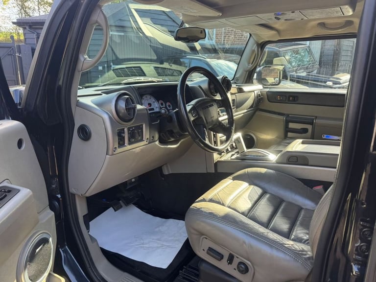 2003 Hummer H2 Hummer H2 6.0  Saloon PETROL Automatic