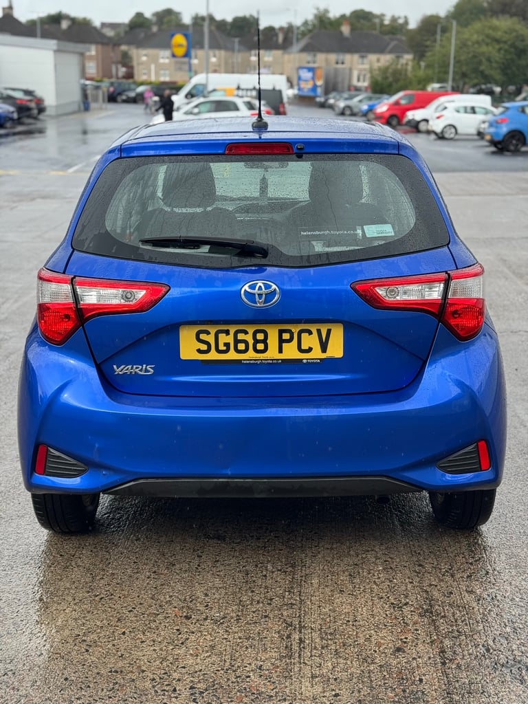 2018 Toyota Yaris icon 1.5 litre petrol manual 34,000 miles fully serviced cheap insurance 
