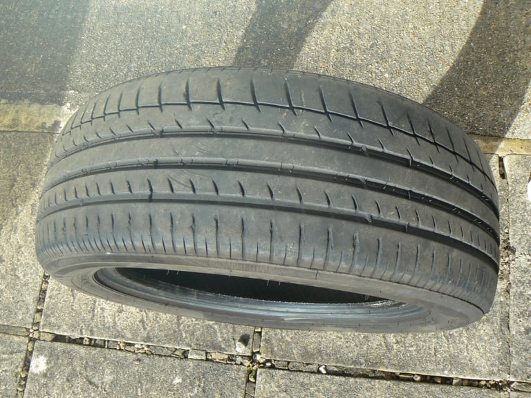 Tyre 205/55 R16