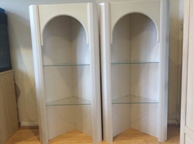 Schreiber niche units with glass shelves