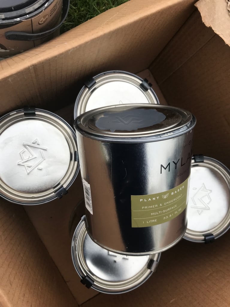 Grey undercoat (mylands)