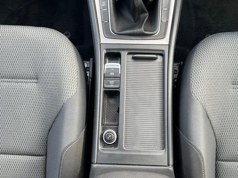 2014 Volkswagen Golf 2.0 TDI BlueMotion Tech SE Euro 5 (s/s) 5dr HATCHBACK Diesel Manual