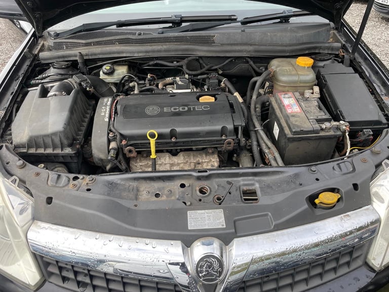 VAUXHALL ASTRA 1.8 VVT EXCLUSIVE TWINTOP CONVERTIBLE 57 REG MOT JULY 8TH 2026 LOW INSURANCE
