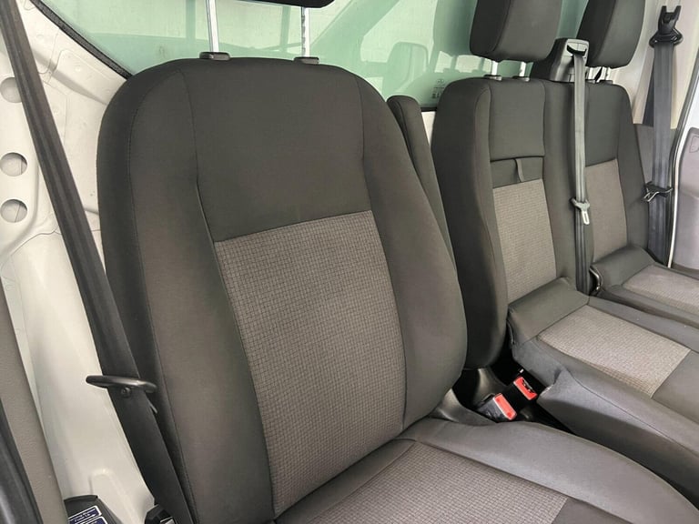 2023 Ford Transit 2.0 350 EcoBlue Leader FWD L4 Euro 6 (s/s) 2dr Luton Diesel Manual