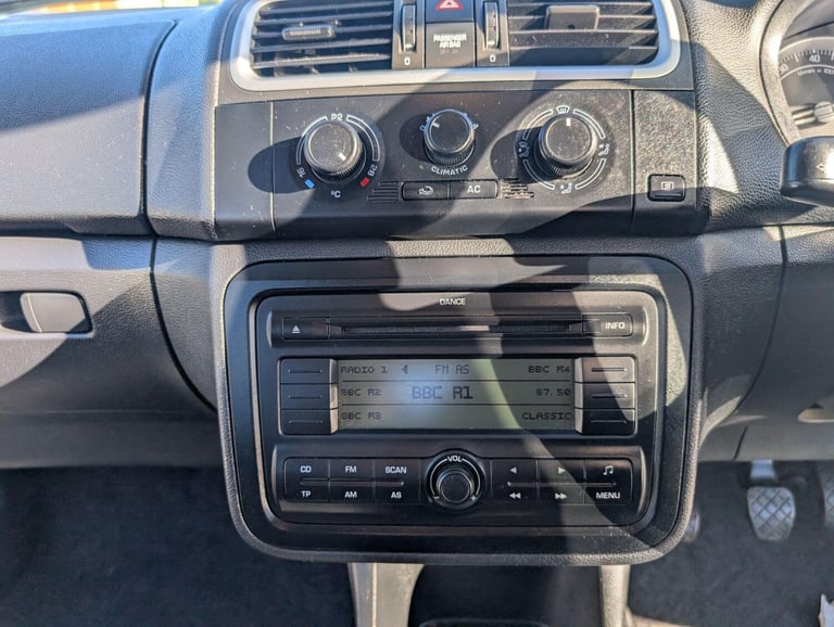 2009 Skoda Fabia 1.2 HTP 12V 2 5dr HATCHBACK Petrol Manual