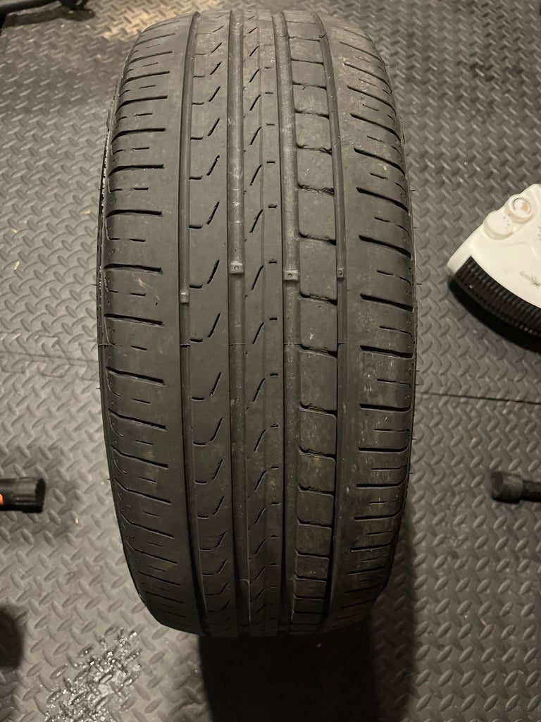 Pirelli p7 205 40 18