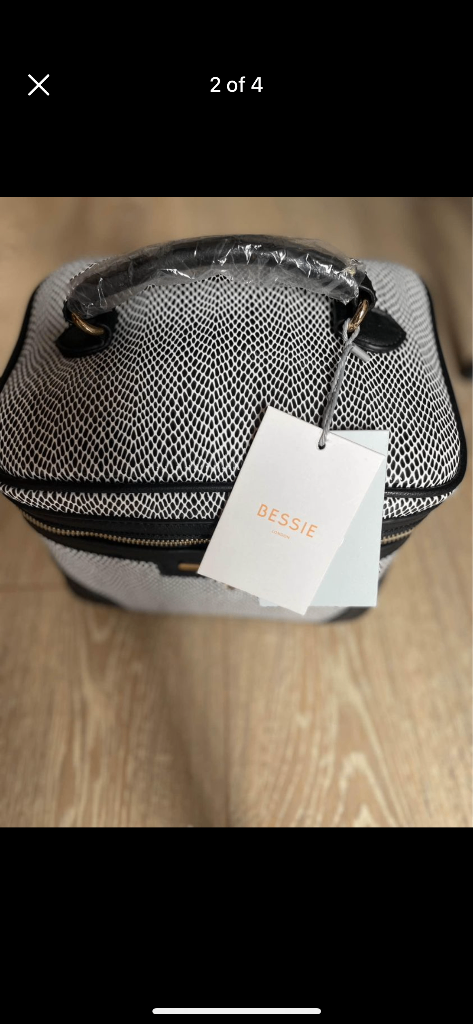 Bessie Vanity Case - brand new