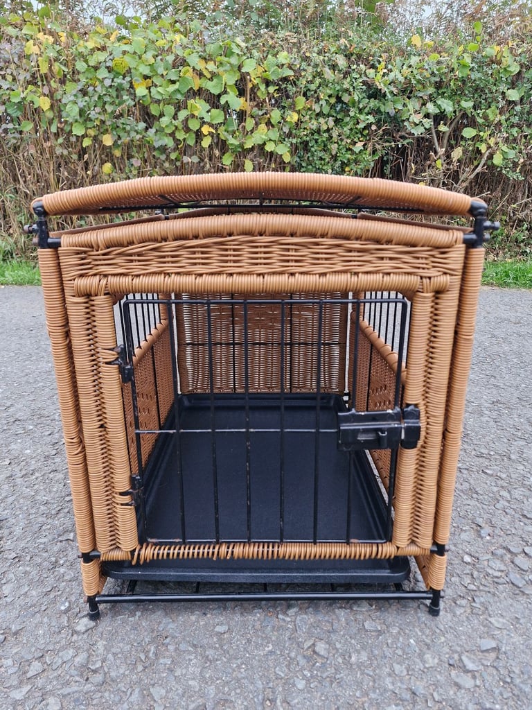 Dog/Cat Kennel carrier