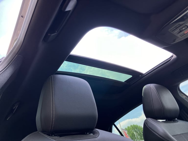 2024 Vauxhall Astra 115kW Ultimate 54kWh 5dr Auto Hatchback Electric Automatic