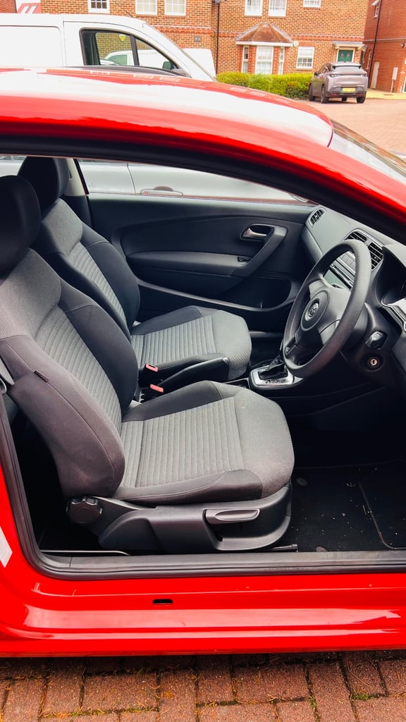 Volkswagen, POLO, Hatchback, 2010, Semi-Auto, 1390 (cc), 3 doors