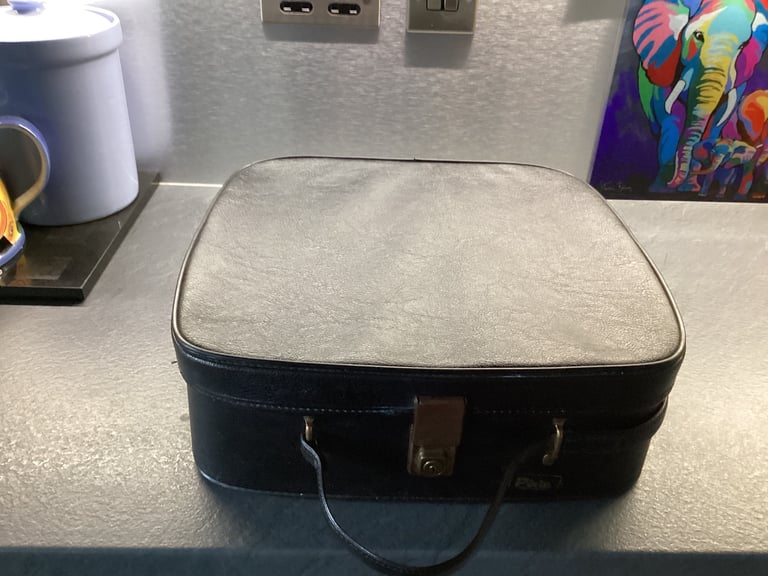 Black vanity case