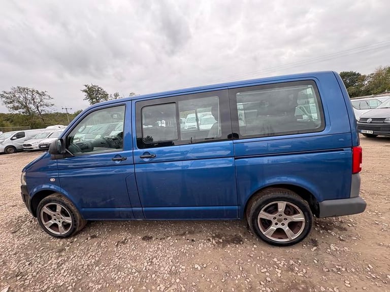 2010 Volkswagen Transporter Transporter T30 S 84 TDI SWB Minibus DIESEL Manual