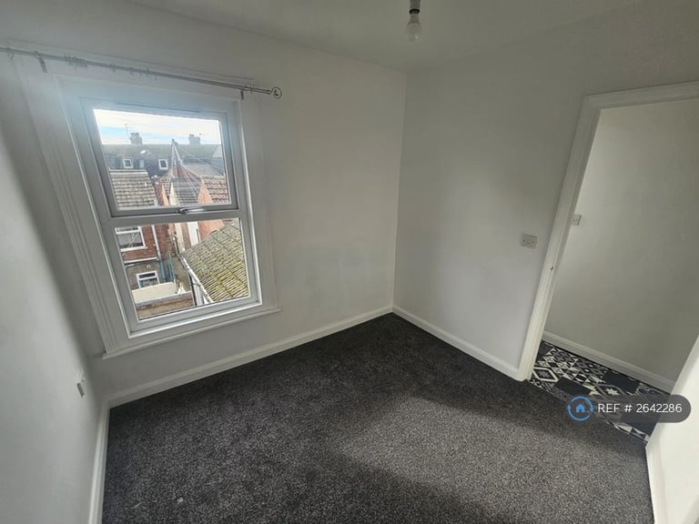 1 bedroom flat in St. Peters Road, Great Yarmouth, NR30 (1 bed) (#2642286)