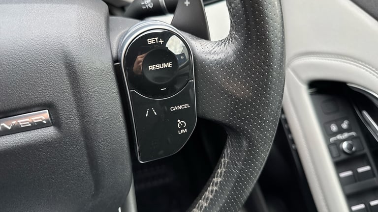 2020 Land Rover Range Rover Evoque 2.0 P200 R-Dynamic SE 5dr Auto Petrol Hatchback Hatchback Petr...