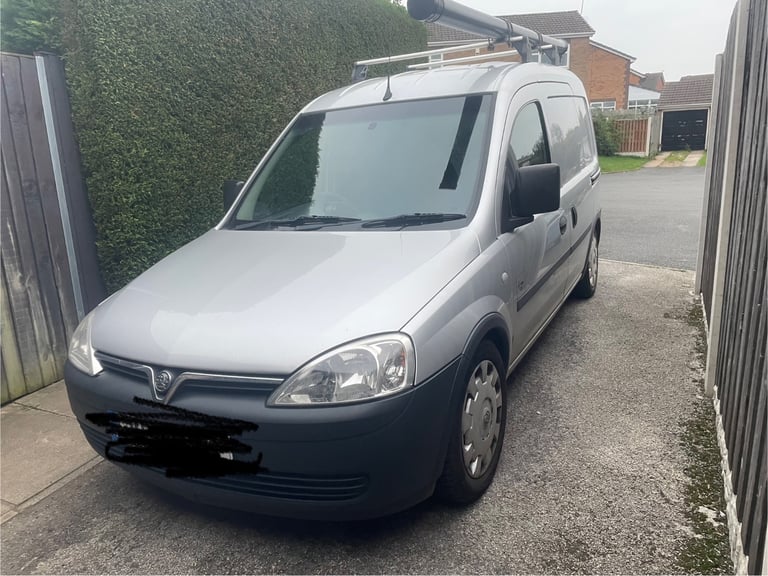 Vauxhall combo 2011