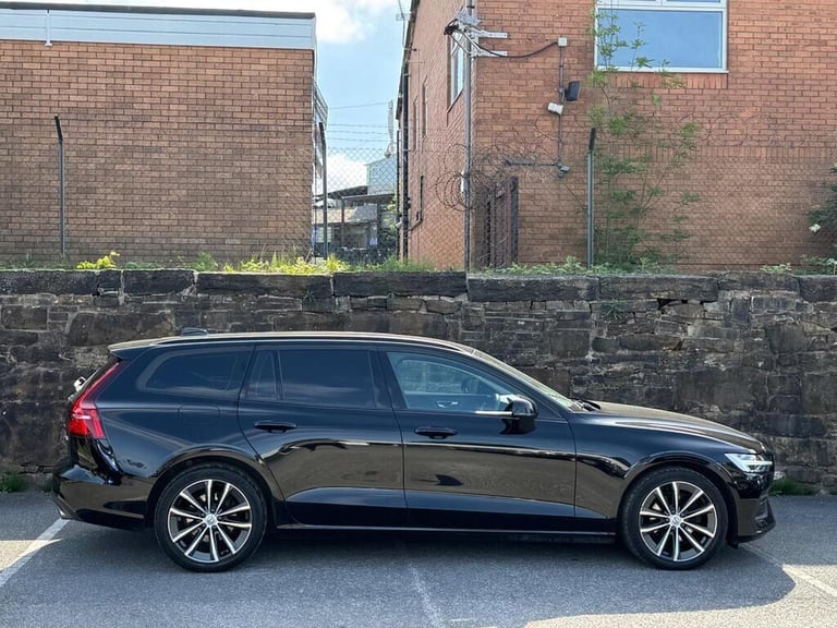 2021 Volvo V60 2.0 B3 MHEV Momentum Auto Euro 6 (s/s) 5dr ESTATE Petrol/Electric Hybrid Automatic