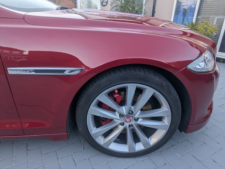 Jaguar, XJ, Saloon, 2015, 2993 (cc), 4 £26,886 SPENT