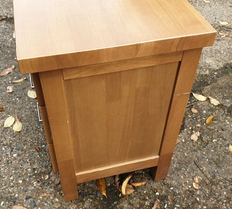 Bed side drawers x 2