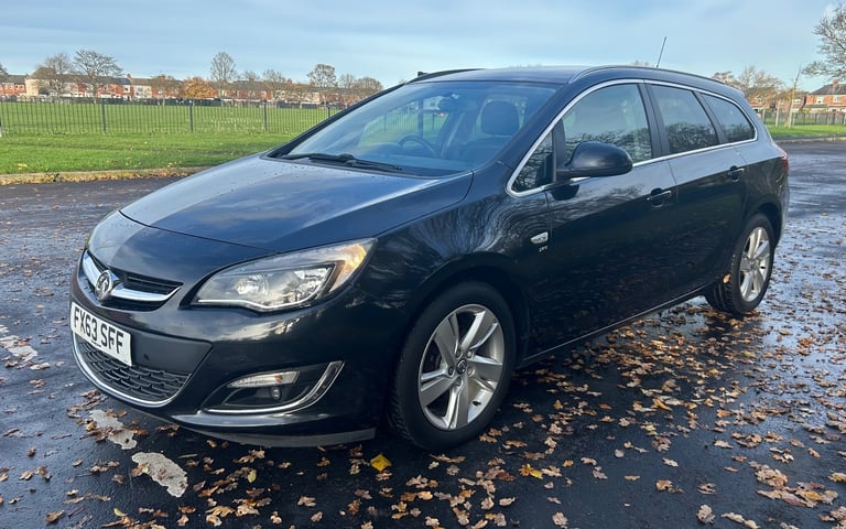 Vauxhall, ASTRA, Hatchback, 2013, Manual, 1956 (cc), 5 doors