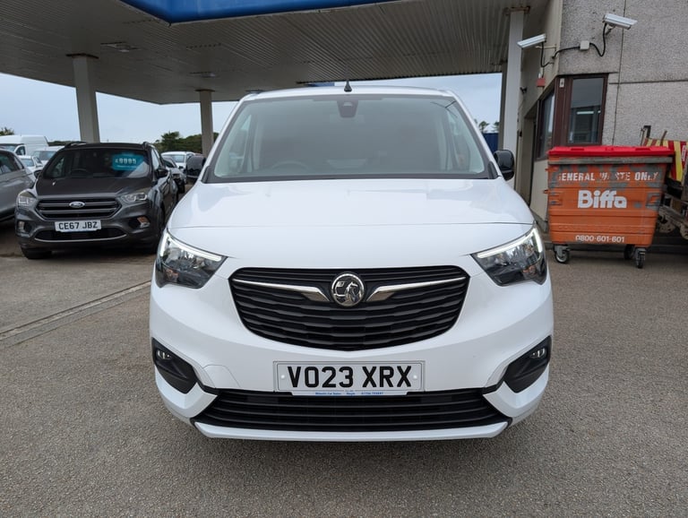 VAUXHALL COMBO 1.5 Turbo D 2300 Pro *high Spec Van* 2023