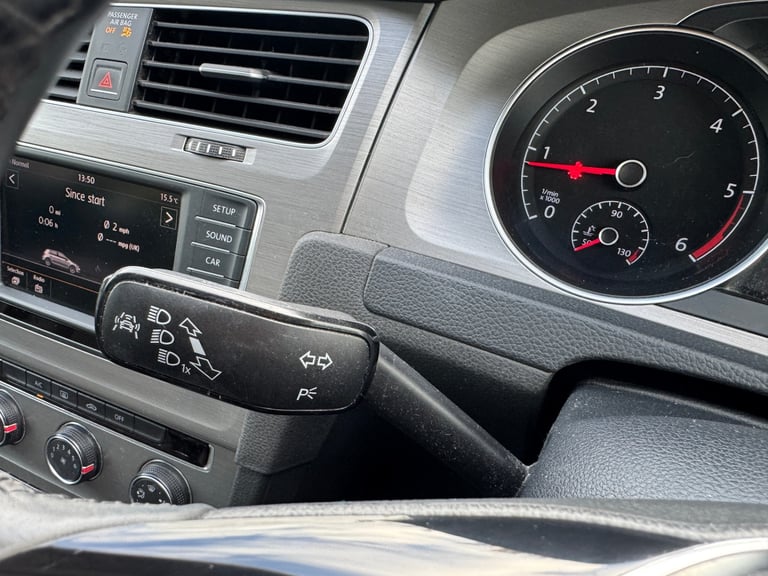 2015 Volkswagen Golf 1.6 TDI 110 Match 5dr - AUTO LIGHTS - PARKING SENSORS HATCHBACK Diesel Autom...