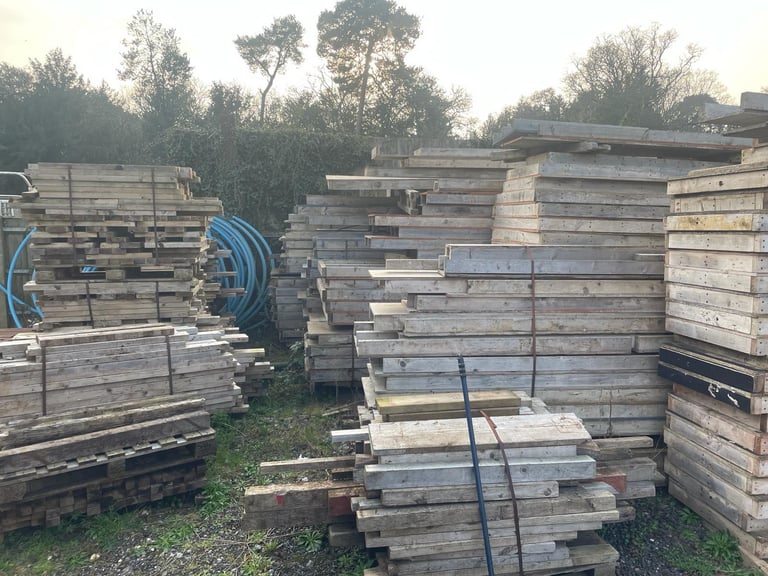 Various timber shutters for concrete bases 