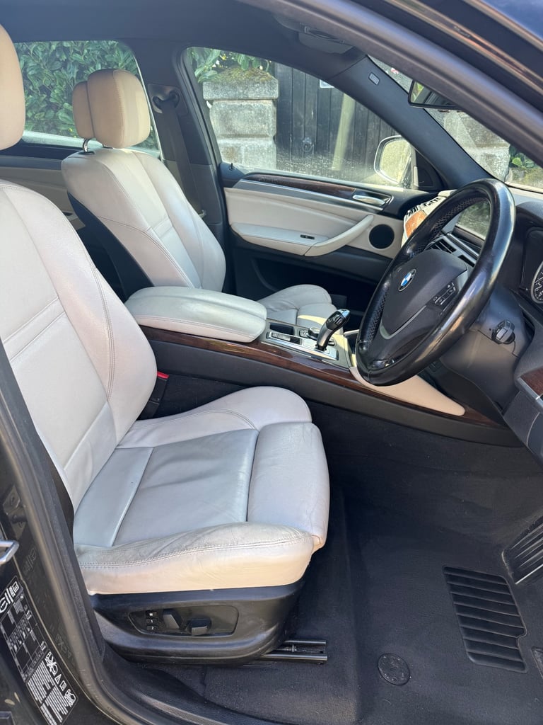 BMW, X6, Coupe, 2012, Semi-Auto, 2993 (cc), 4 doors