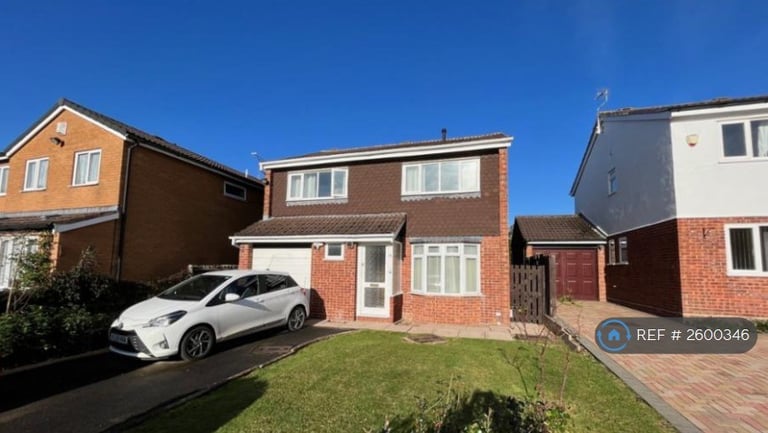 4 bedroom house in Bradley Croft, Balsall Common, Coventry, CV7 (4 bed) (#2600346)