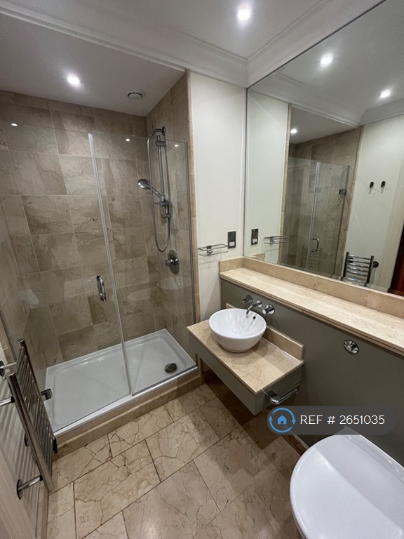 2 bedroom flat in Lime House, Richmond, TW9 (2 bed) (#2651035)