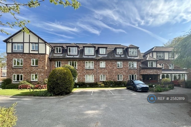 1 bedroom flat in Tabley Road, Knutsford, WA16 (1 bed) (#2582819)