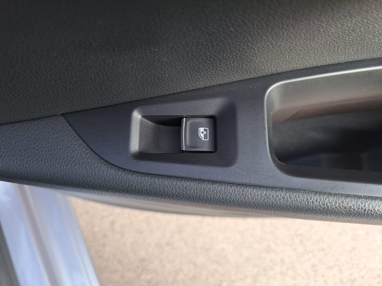 2016 SEAT Leon 2.0 TDI FR Sport Tourer Euro 6 (s/s) 5dr ESTATE Diesel Manual