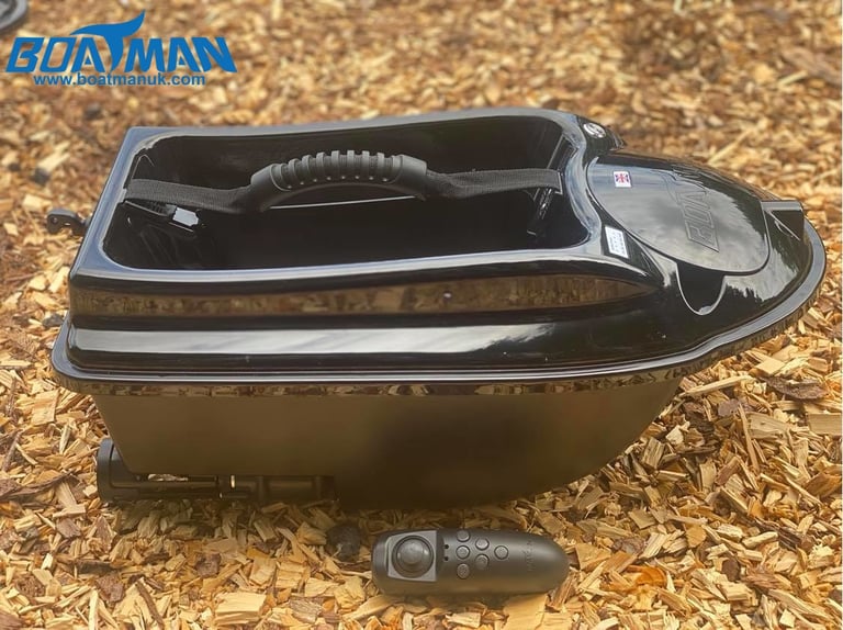 Boatman bait boat actor plus