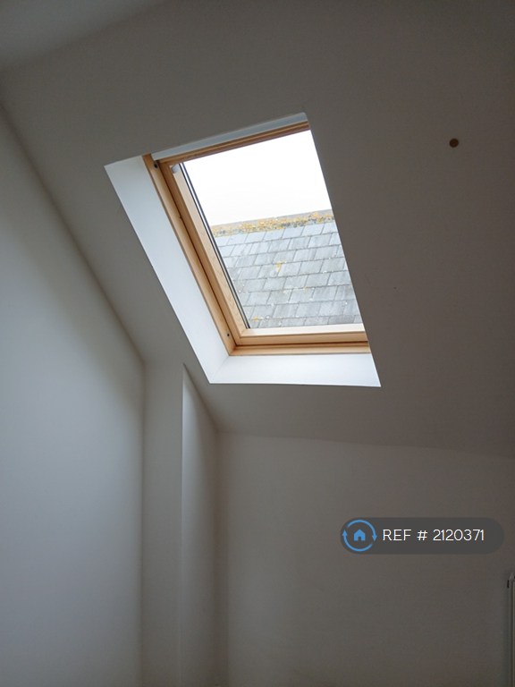 1 bedroom flat in Wessex House, Taunton, TA1 (1 bed) (#2120371)