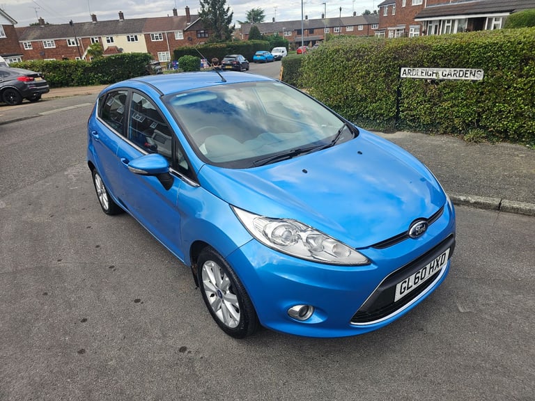 fiesta 1.4 zetec NEW RE.CON ENGINE 98K WITH RECEIPT LONG MOT JUNE 26 NEW CLUTCH 2KEYS drives perfe
