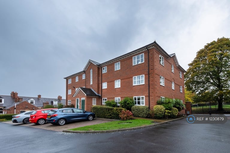 2 bedroom flat in Kells Lane, Gateshead, NE9 (2 bed) (#1230879)