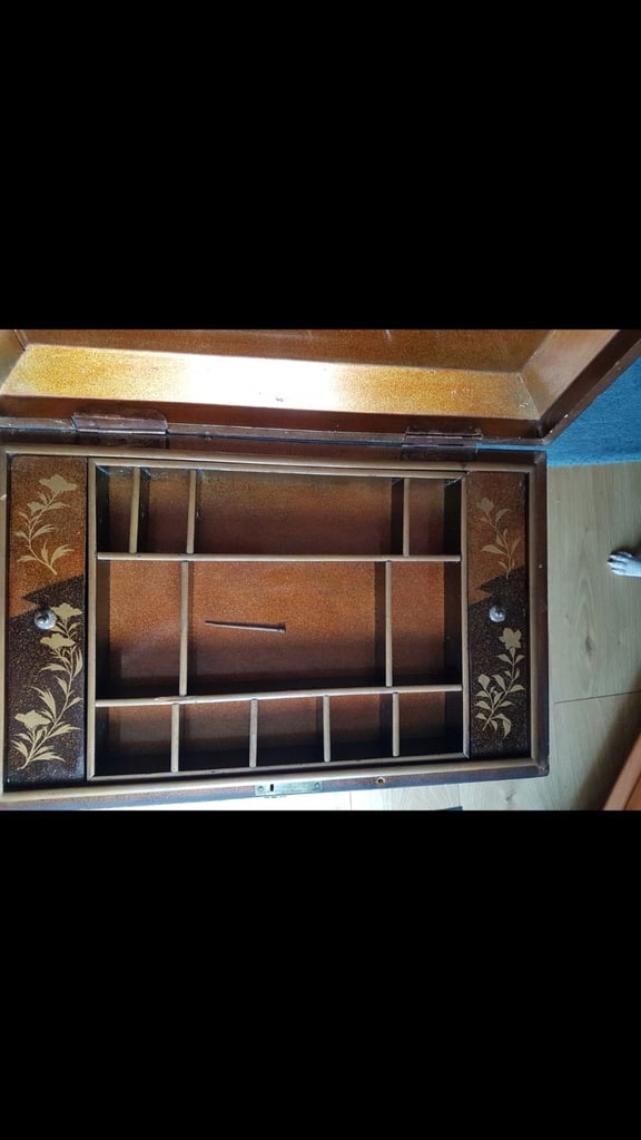 Antique Japanese Makie Lacquer Box C1880 MEIJI PERIOD