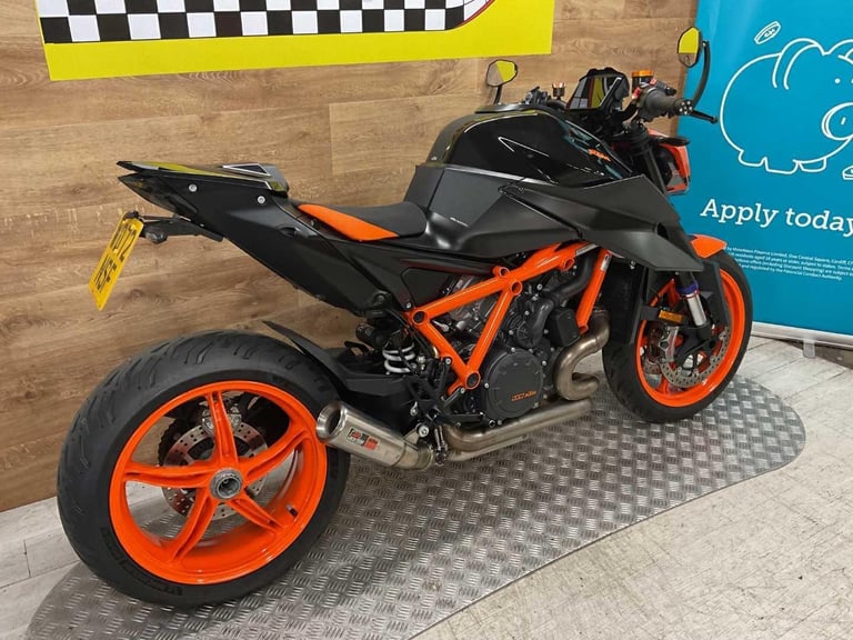 KTM 1290 SUPERDUKE R Evo