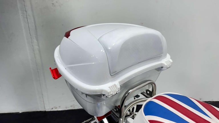 Ajs MODENA 2025 51 MILES CUSTOM SCOOTER 125CC EYE CATCHING BIKE