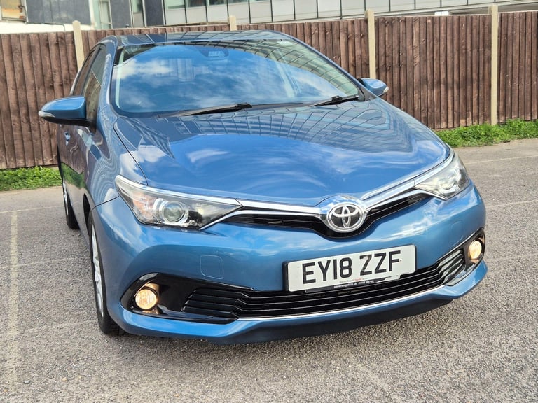 image for 2018 Toyota Auris 1.2 VVT-i Icon Tech CVT Euro 6 (s/s) 5dr HATCHBACK Petrol Automatic