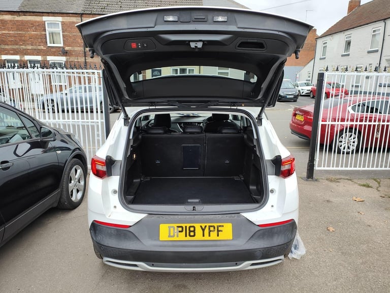 2018 Vauxhall Grandland X 1.2 Turbo Sport Nav Euro 6 (s/s) 5dr HATCHBACK Petrol Manual
