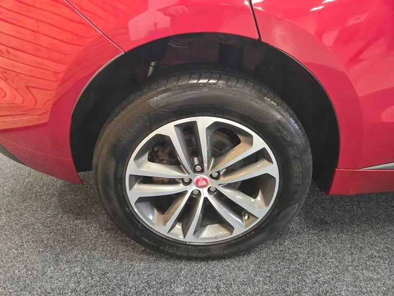 2017 Jaguar F-Pace 2.0d R-Sport 5dr Auto ESTATE Diesel Automatic