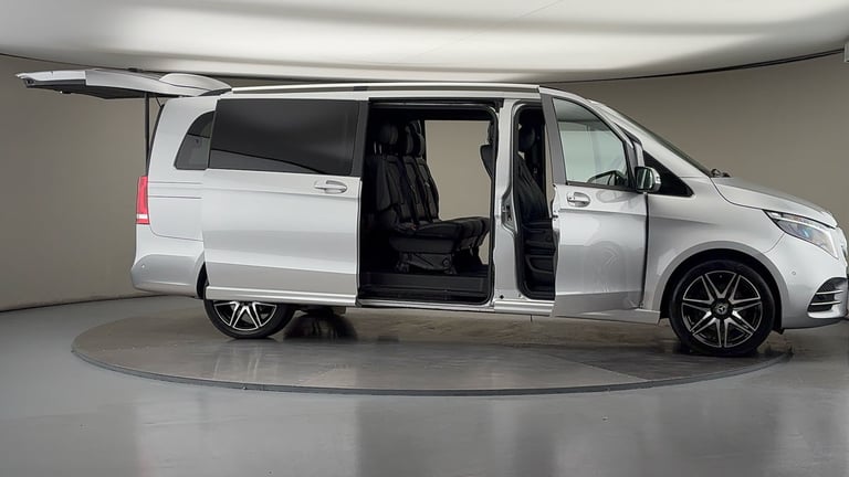 2023 Mercedes-Benz V-Class 2.0 V300d AMG Line MPV 5dr Diesel G-Tronic+ Euro 6 (s/s) XLWB (237 ps)...
