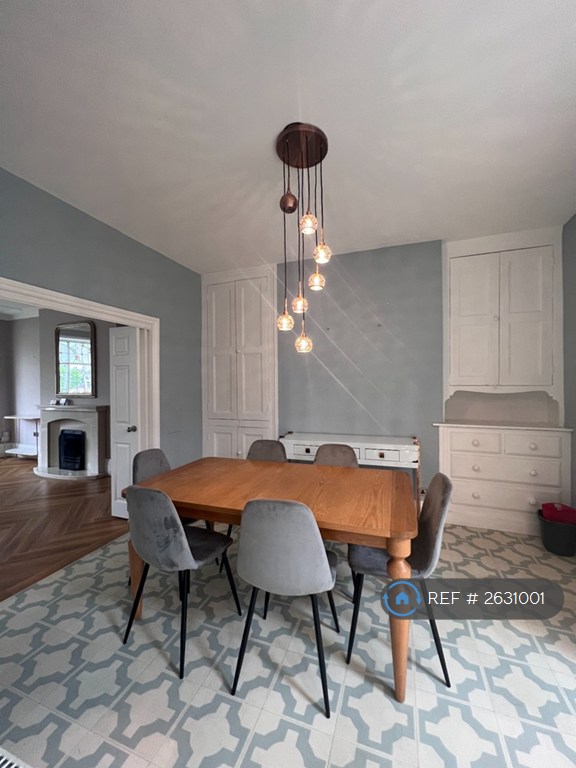 4 bedroom house in Holmwood Road, Manchester, M20 (4 bed) (#2631001)