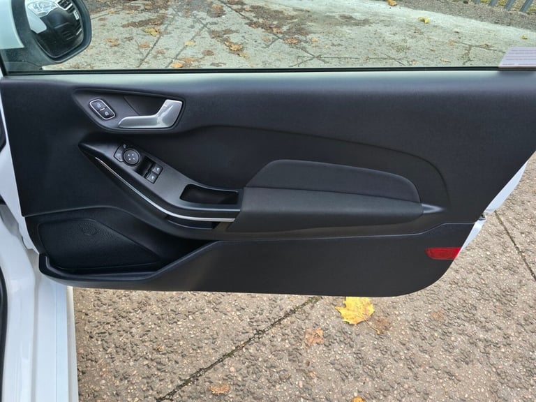 2022 Ford Fiesta Van 1.0T EcoBoost MHEV Sport Van Euro 6 125 ps - AIR CON + CRUISE CAR DERIVED VA...