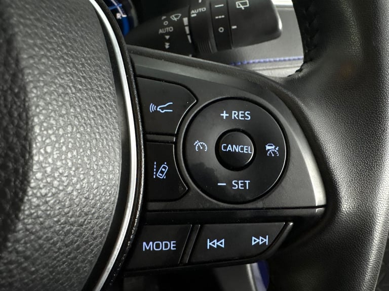 2022 Toyota RAV4 2.5 VVT-h GPF Dynamic SUV 5dr Petrol Hybrid CVT Euro 6 (s/s) (218 ps) - REV Suv ...
