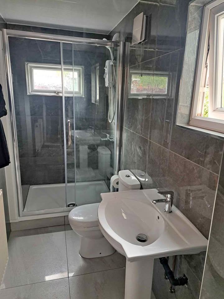 image for 3 beds 1 bathroom – House